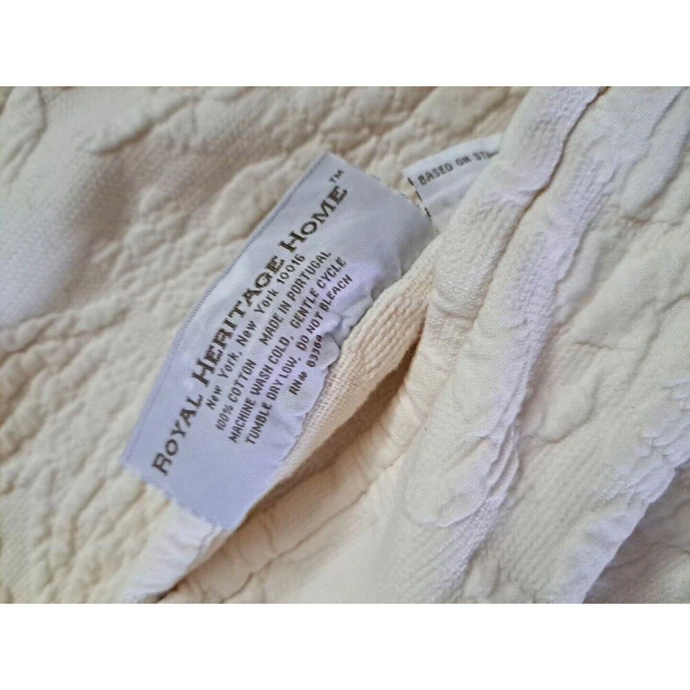 Williamsburg King Pillow Shams 2 Royal Heritage Home Textured Cream Portugal